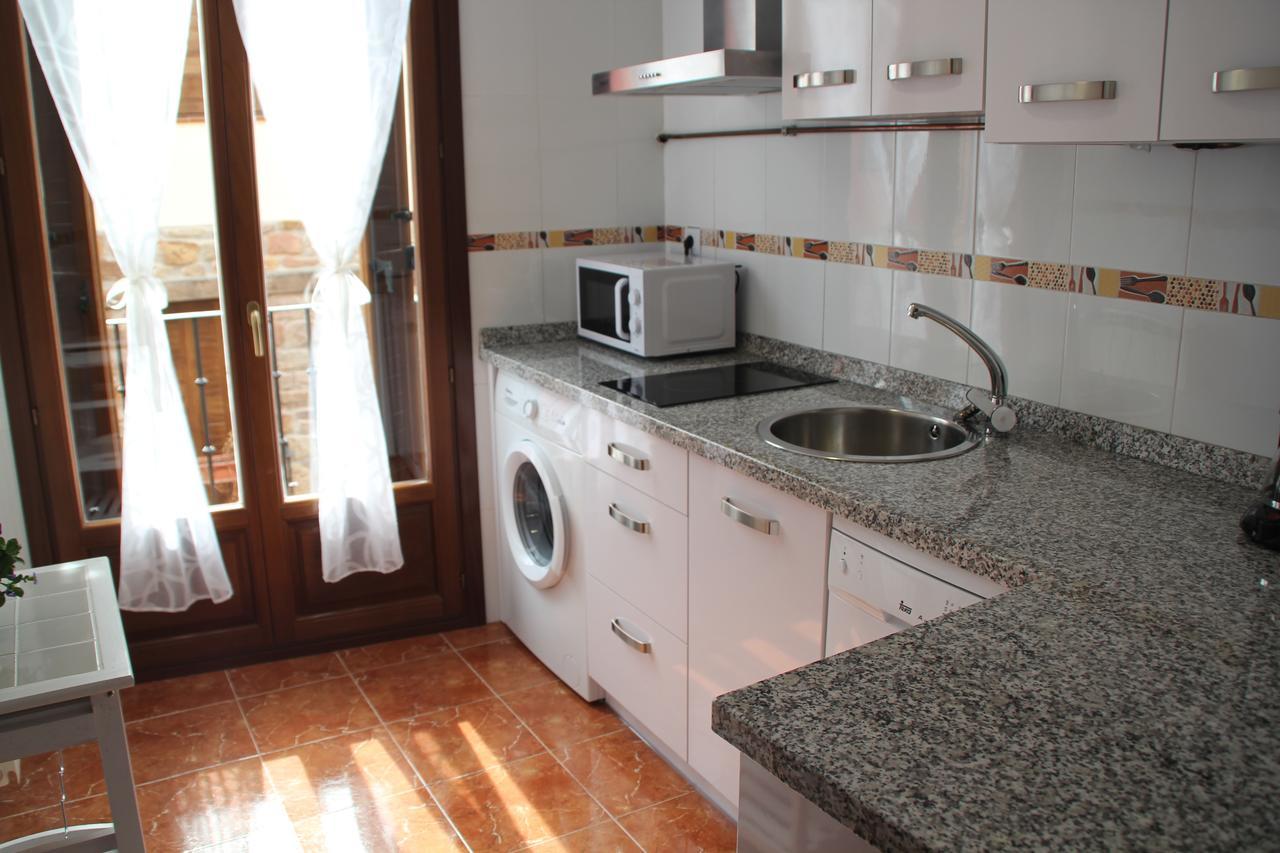Apartamentos San Lazaro Ezcaray Exterior photo
