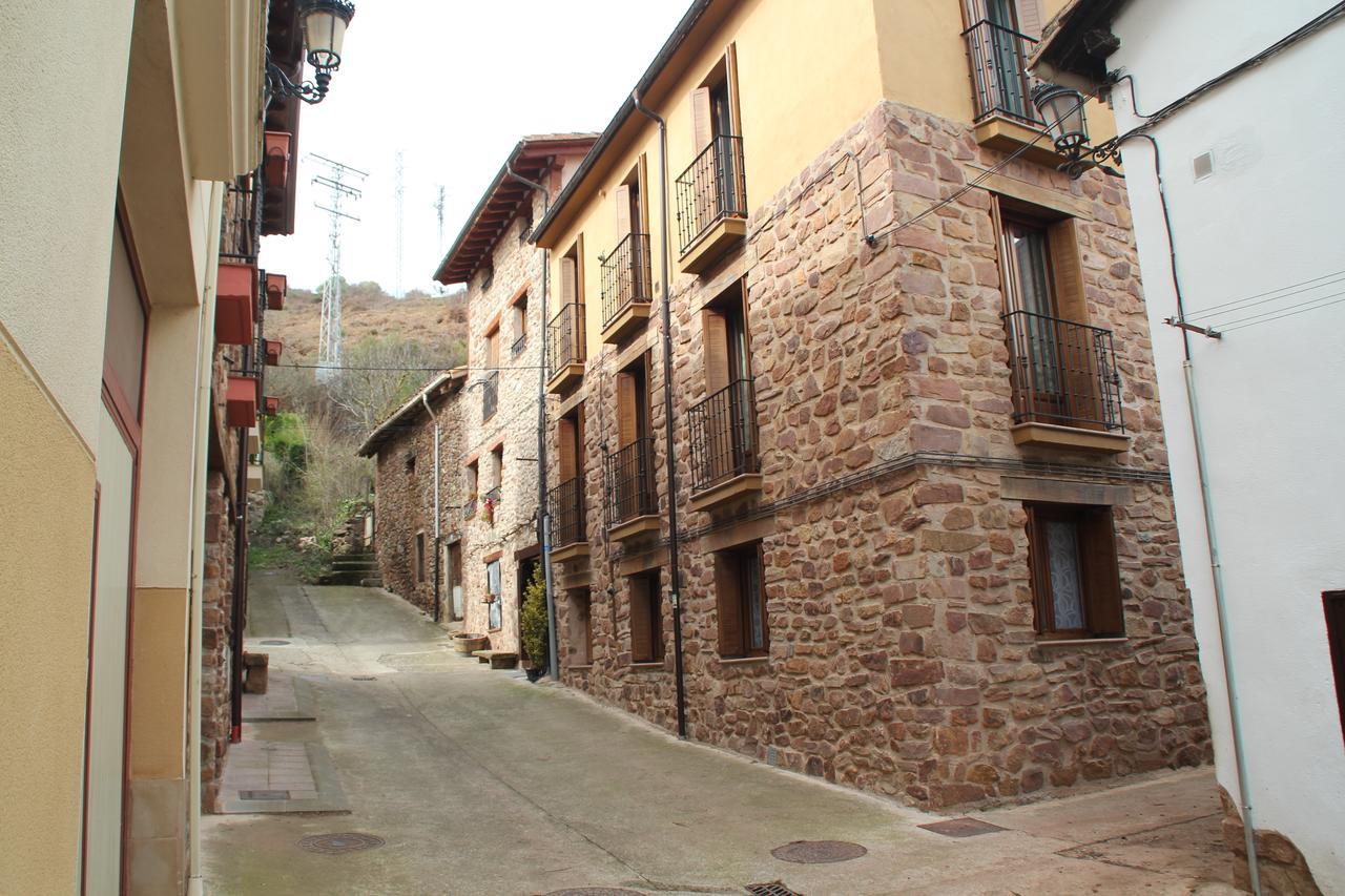 Apartamentos San Lazaro Ezcaray Exterior photo